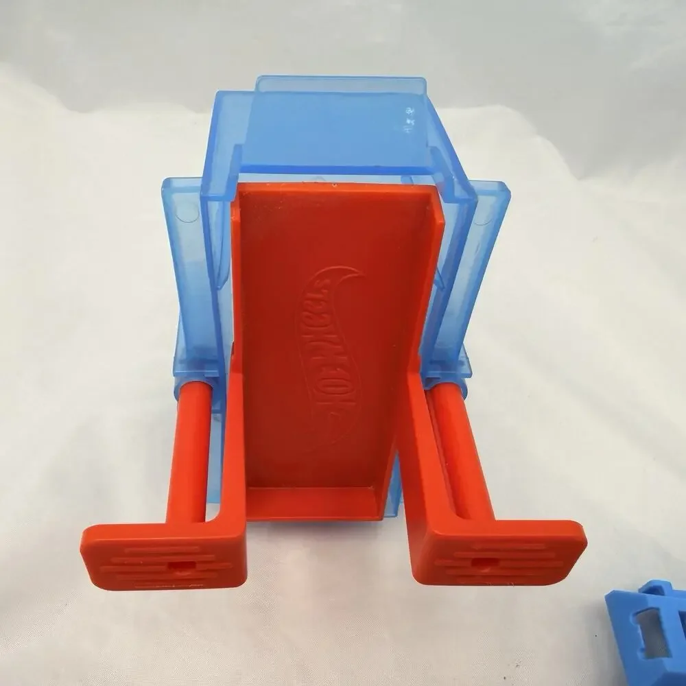 Hot Wheels Ultimate Gator Car Wash Playset WARM WATER POOL Part Tub Dipper